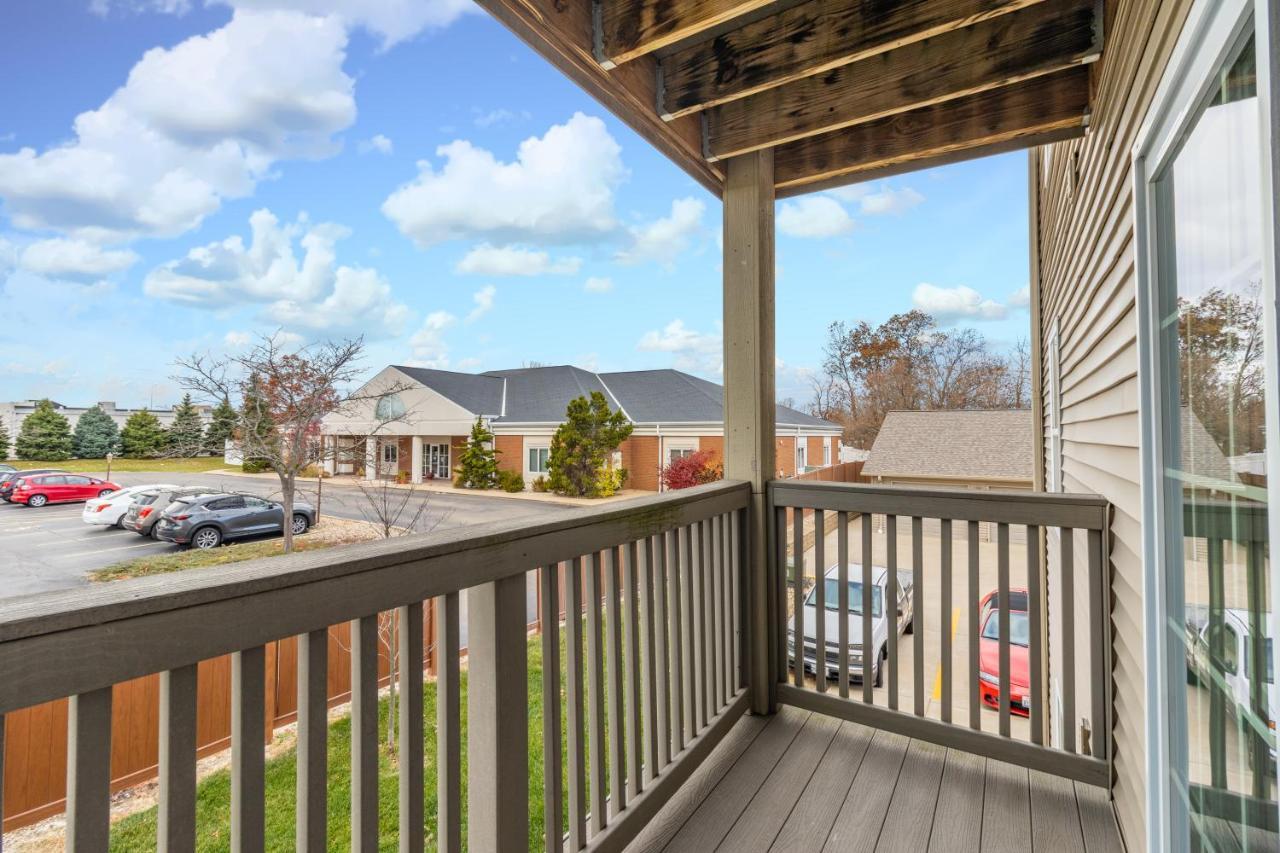 Contemporary Stay In Central Peoria Bagian luar foto