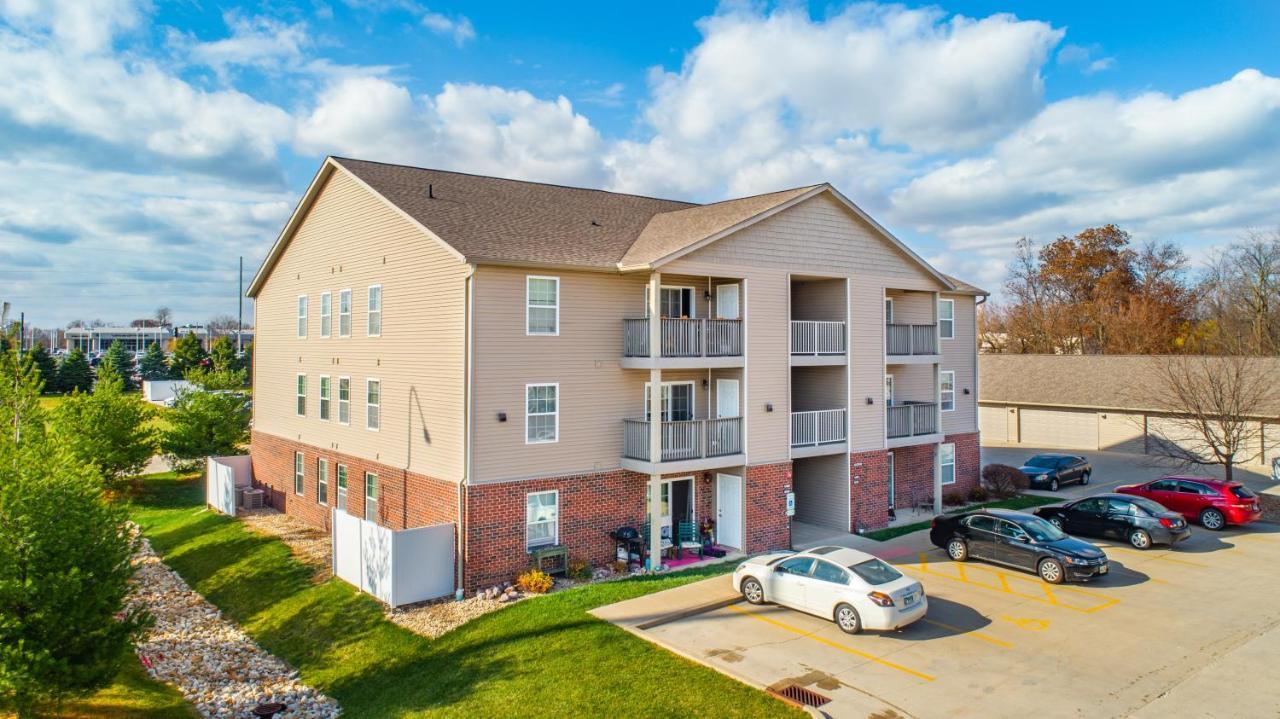 Contemporary Stay In Central Peoria Bagian luar foto